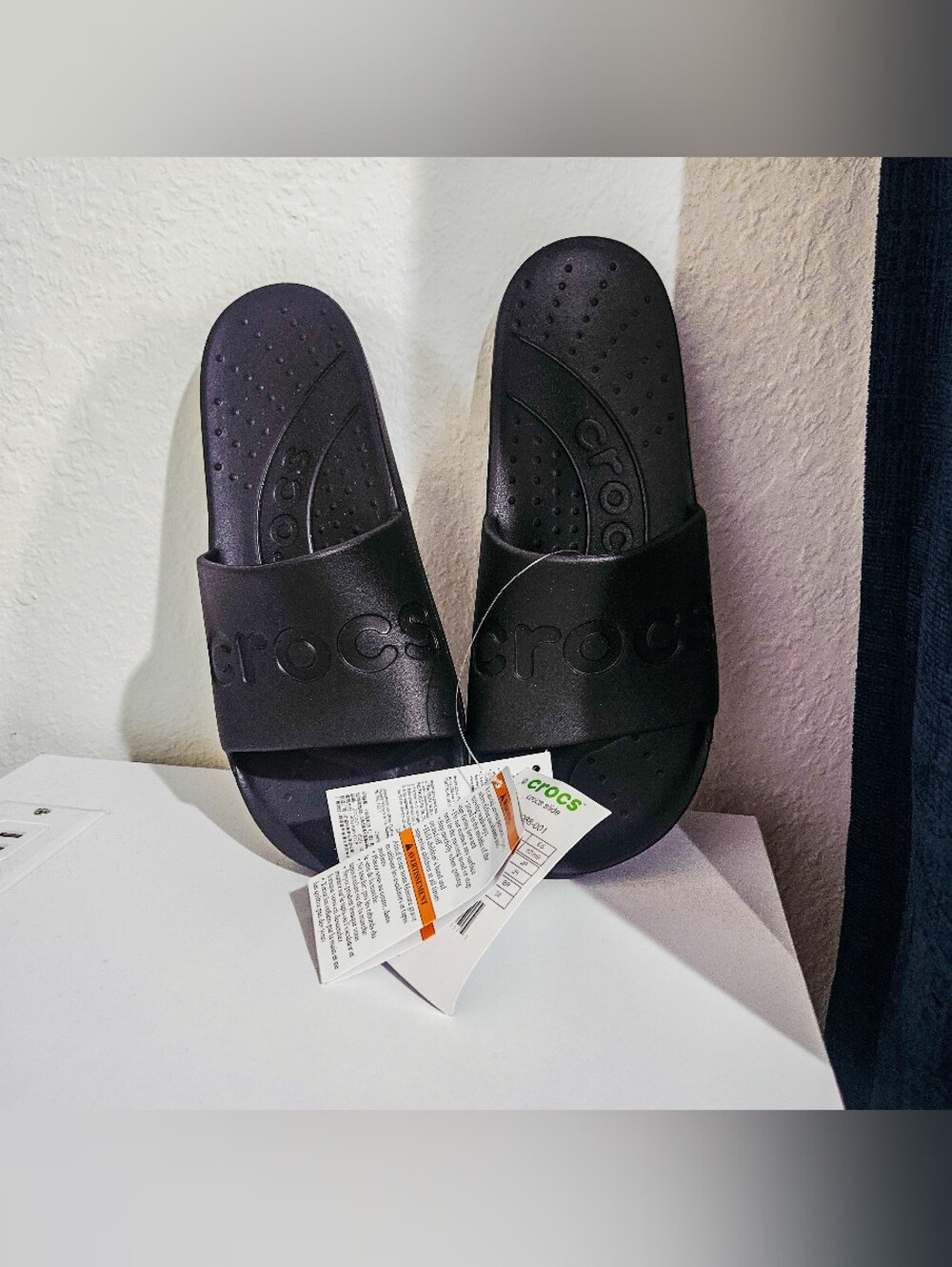 Crocs Slides unisex mens us 7 /womens us 9